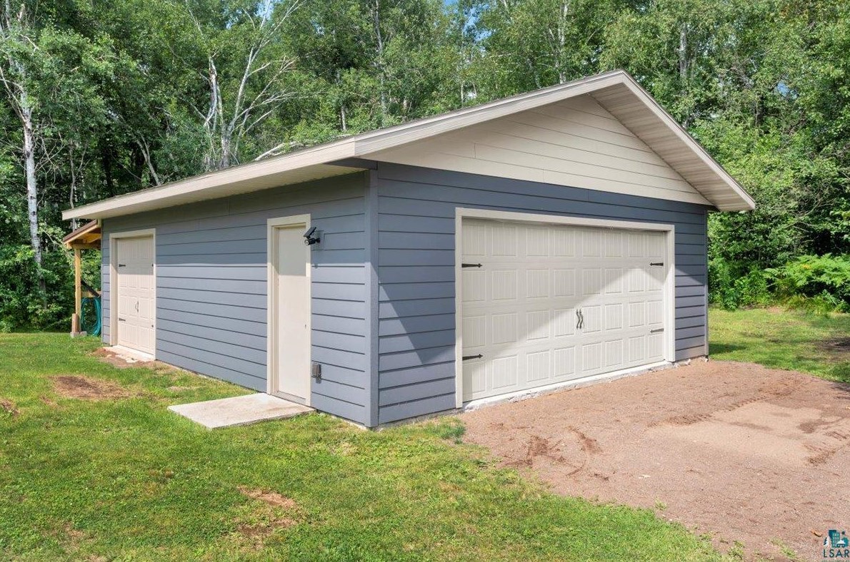 2471 Hidden Pines Dr, Carlton, MN 55718