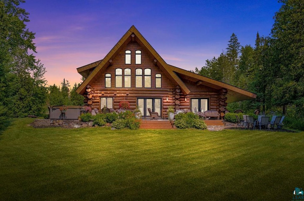 30 Parkview Ln, Carlton, MN 55718