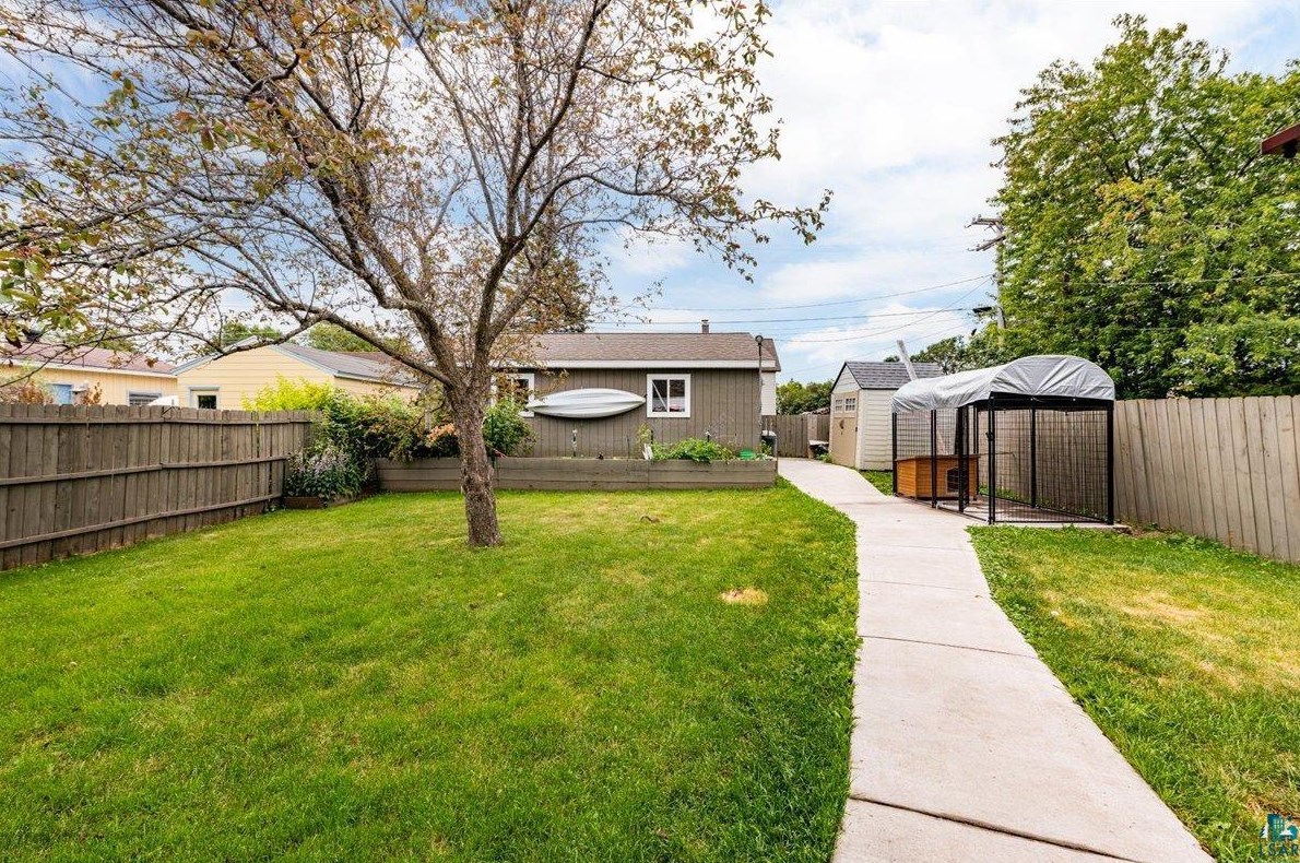 818 5th Ave, Two Harbors, MN 55616