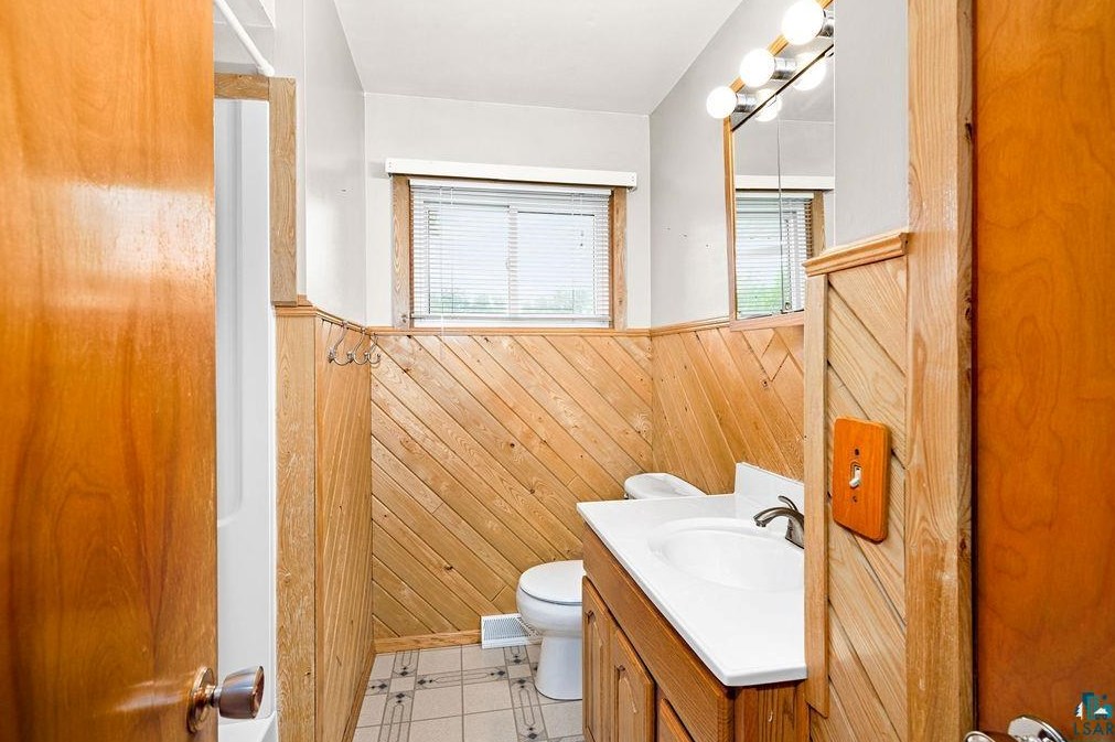 5431 Arrowhead Rd, Duluth MN  55811-1339 exterior