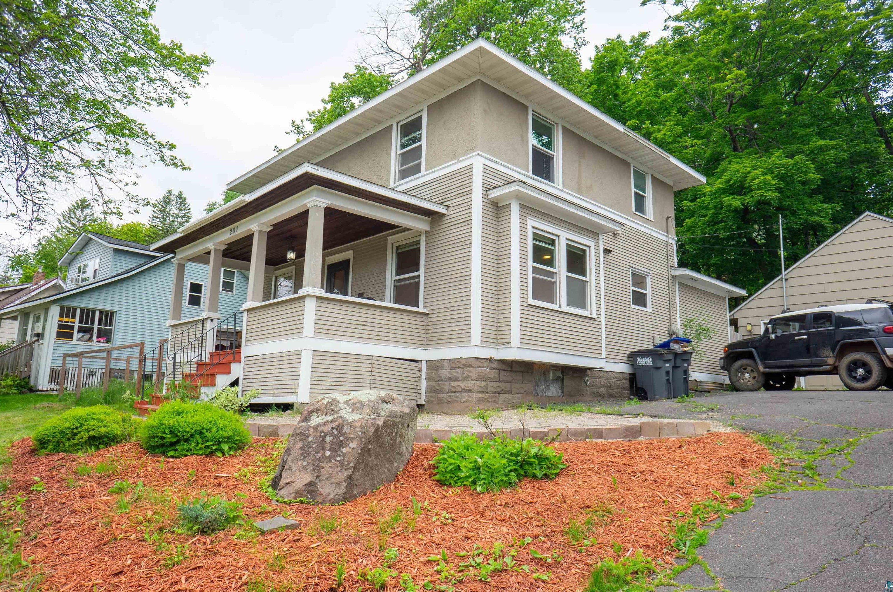 201 Snively Rd, Duluth, MN 55803