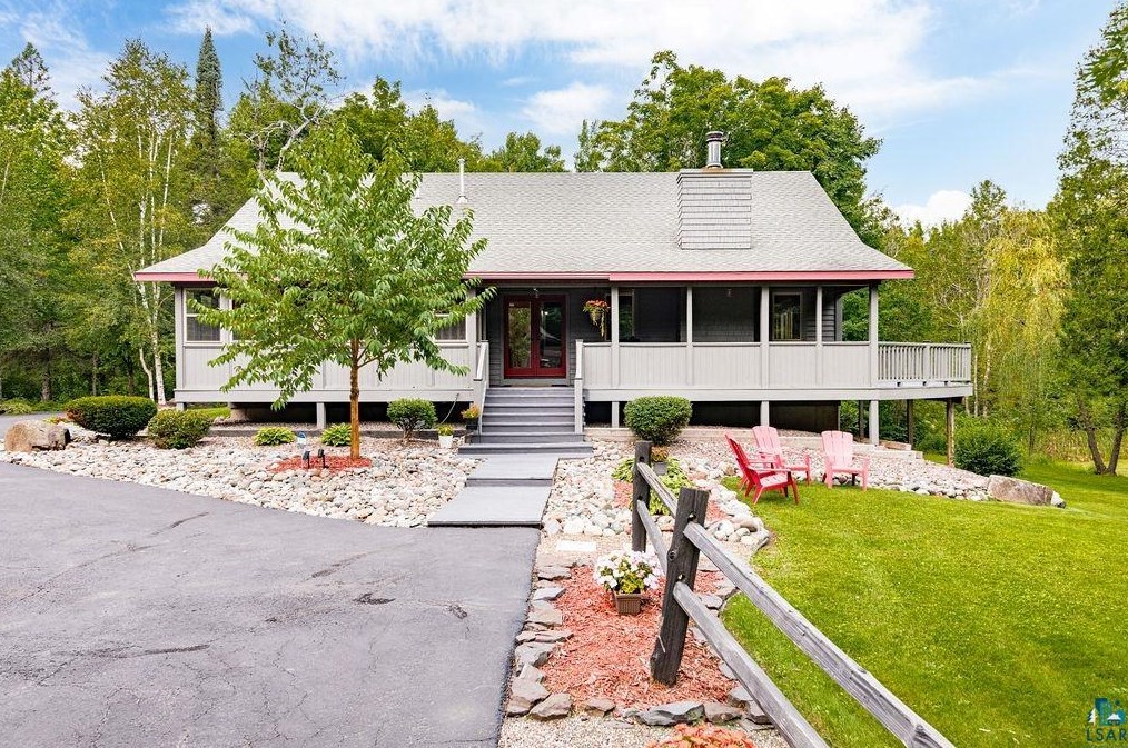 3274 Lindahl Rd, Duluth, MN 55810