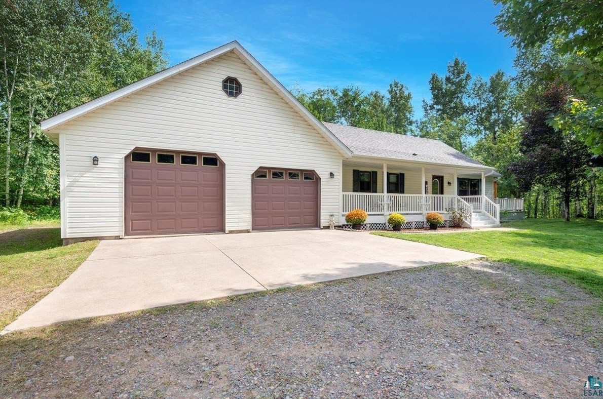 5992 Birchway Rd, Duluth, MN 55810