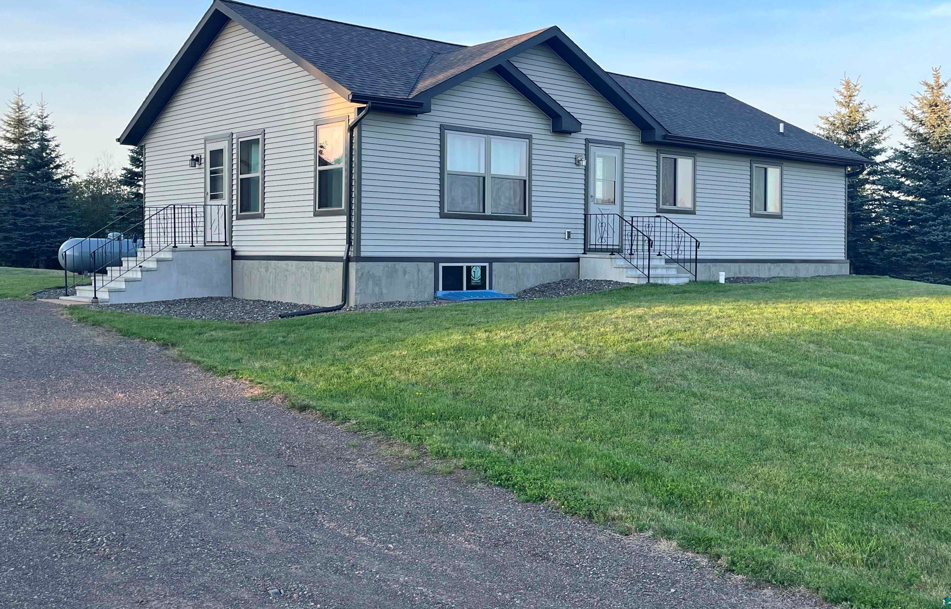 314 Nelson Rd, Duluth, MN 55810
