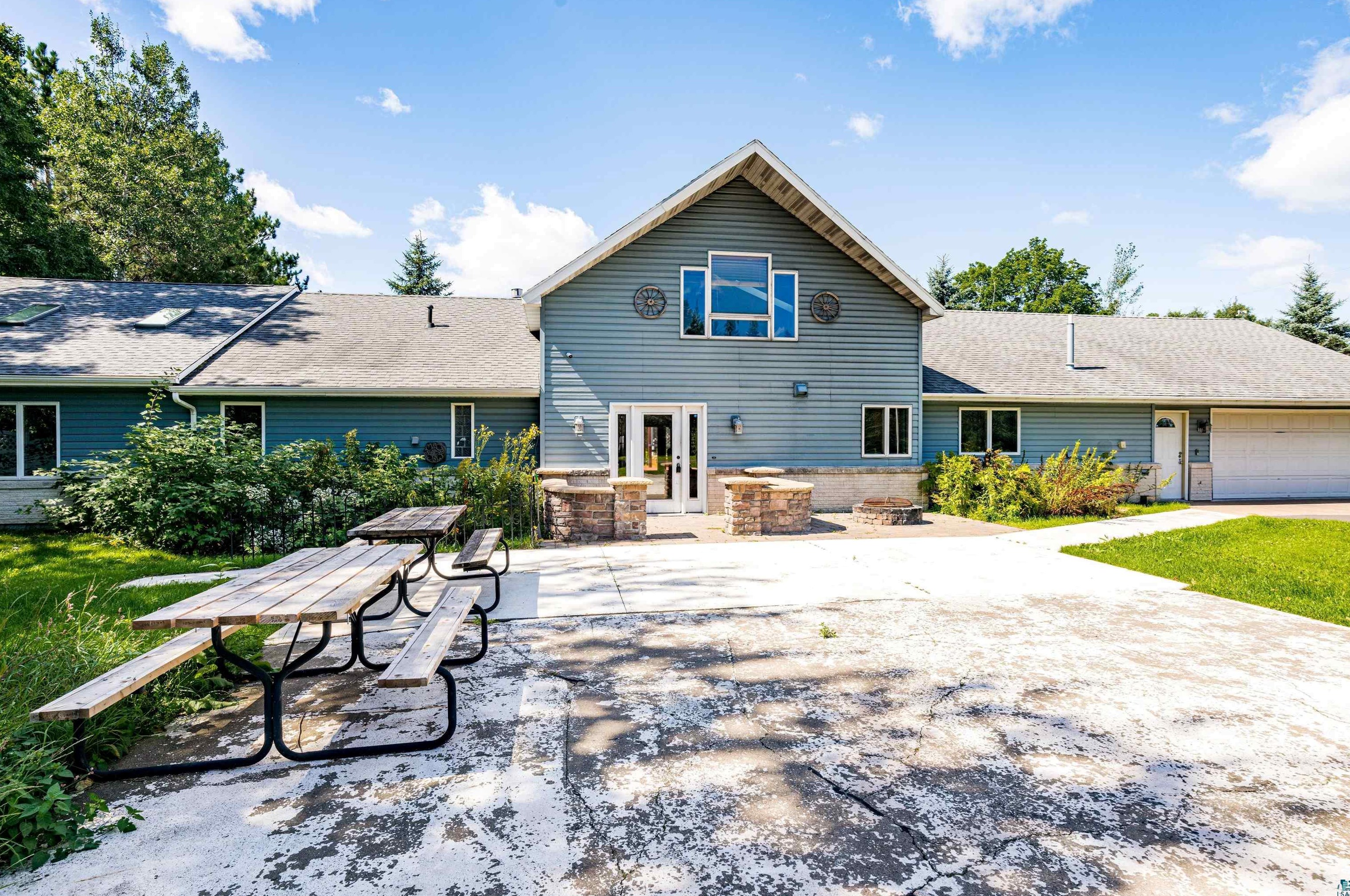 515 S Boundary Ave, Duluth, MN 55810