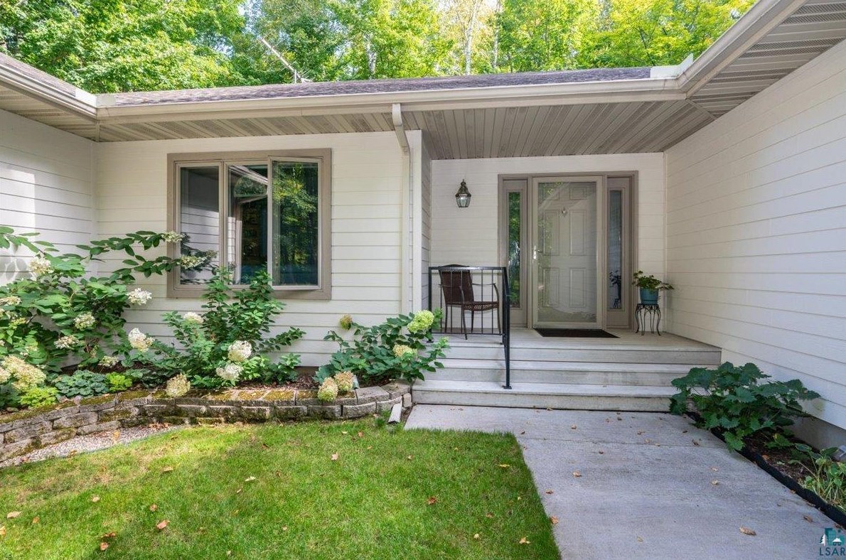 4062 Munger Shaw Rd, Duluth, MN 55810