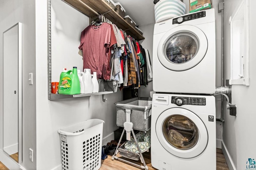 4376 Midway Rd, Duluth MN 55811-1313 exterior