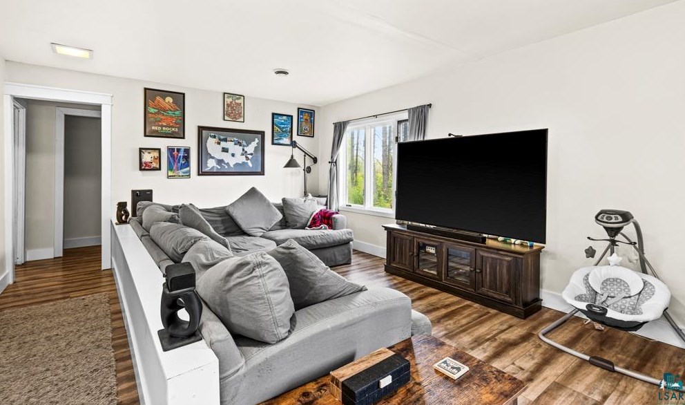 4376 Midway Rd, Duluth MN 55811-1313 exterior