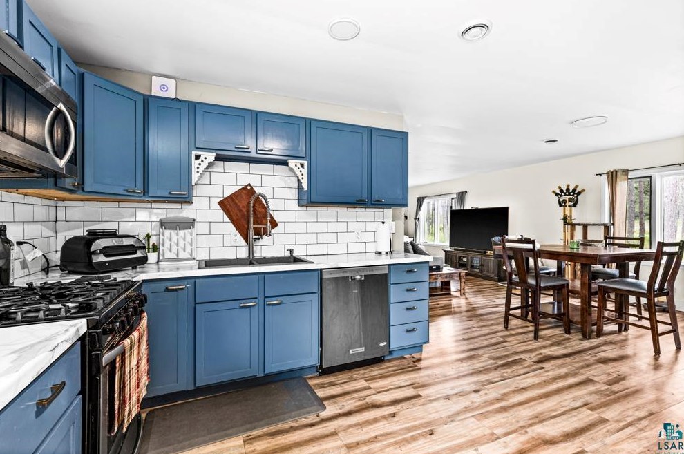 4376 Midway Rd, Duluth MN 55811-1313 exterior