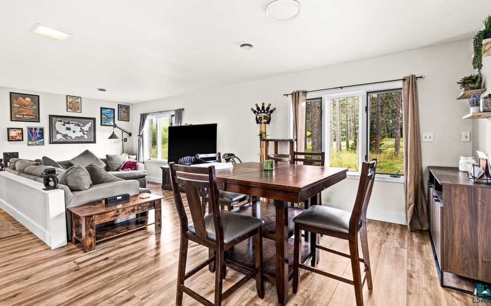 4376 Midway Rd, Duluth MN 55811-1313 exterior