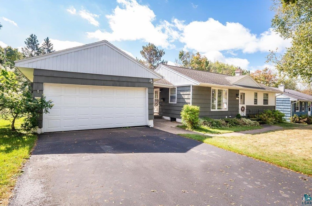 146 E Toledo St, Duluth, MN 55811