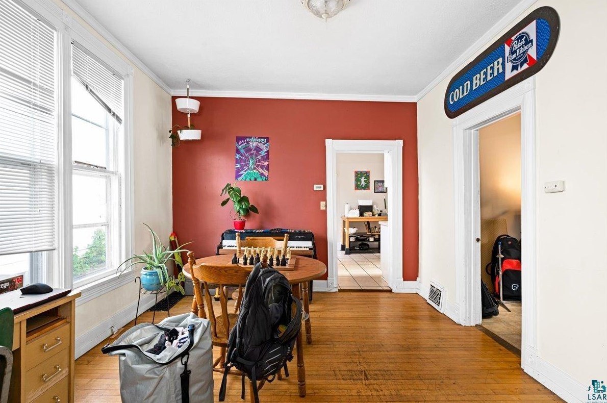 905 4 St, Duluth MN 55805-1730 exterior