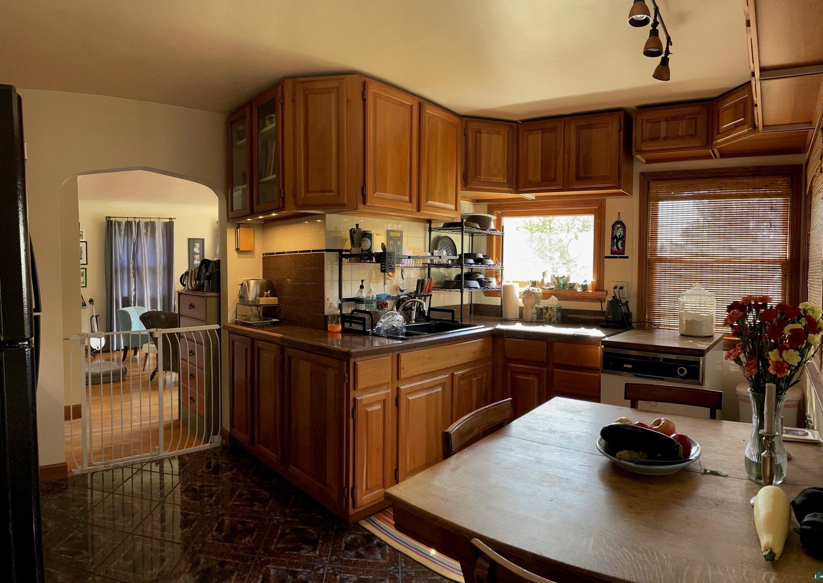 4425 Tioga St, Duluth, MN 55804-1422
