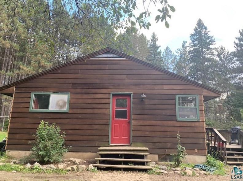 8098 Bergstedt Rd, Embarrass, MN 55732
