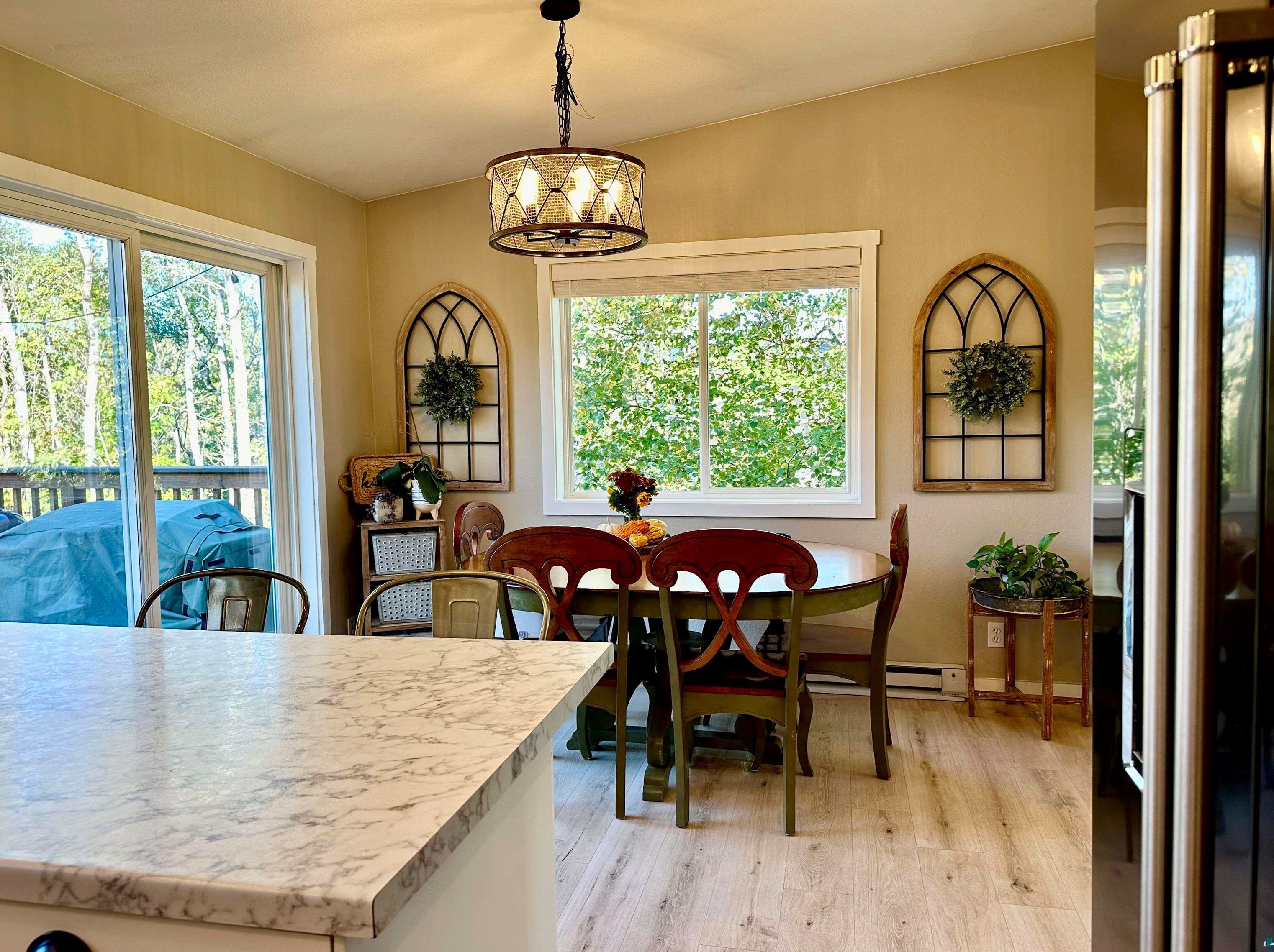 901 6th St, Duluth MN  55806-2303 exterior