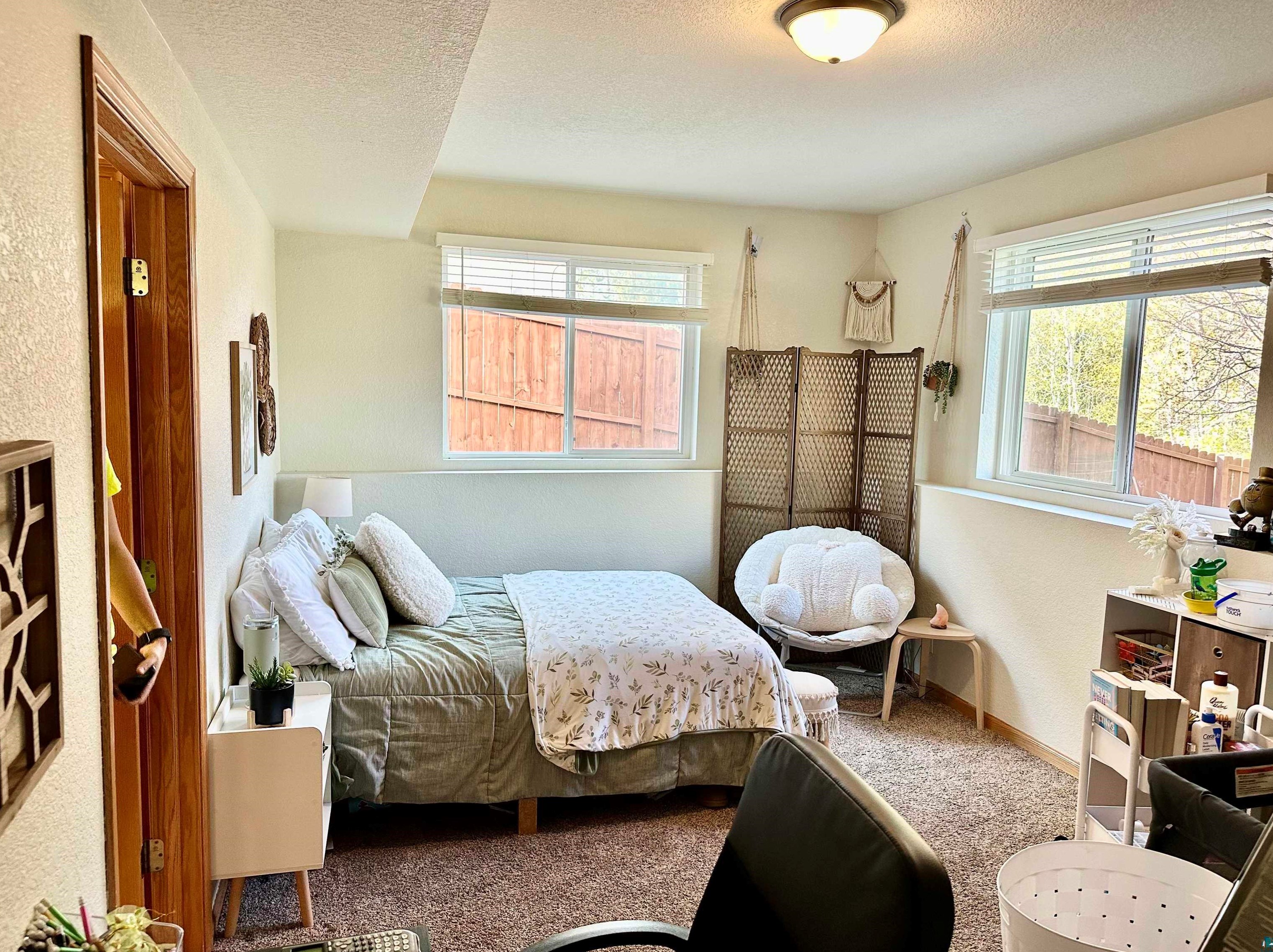 901 6 St, Duluth MN 55806-2303 exterior