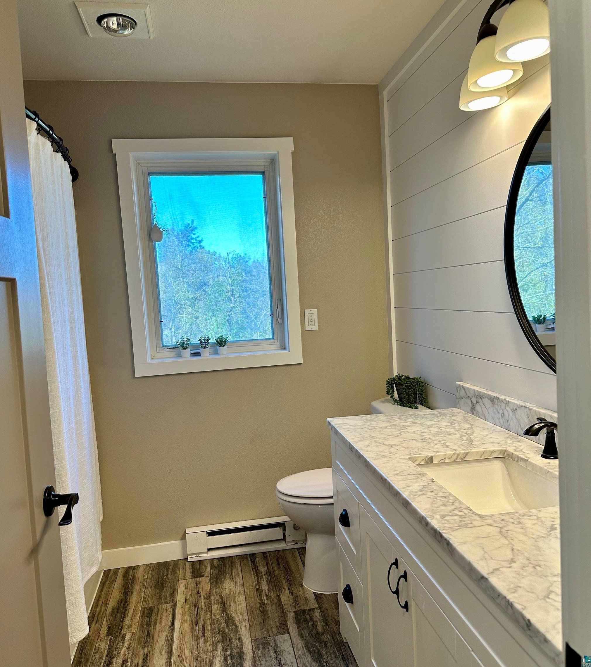 901 6 St, Duluth MN 55806-2303 exterior