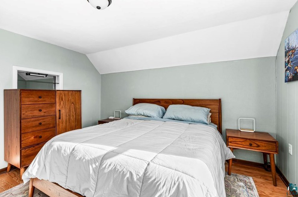 2411 6 St, Duluth MN 55810-2240 exterior