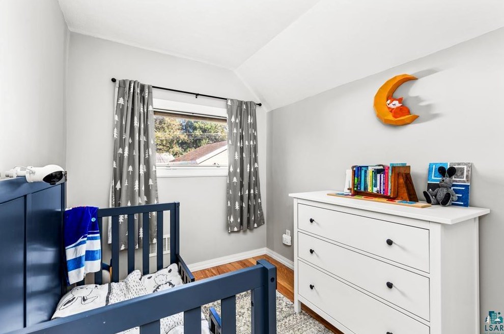 2411 6 St, Duluth MN 55810-2240 exterior