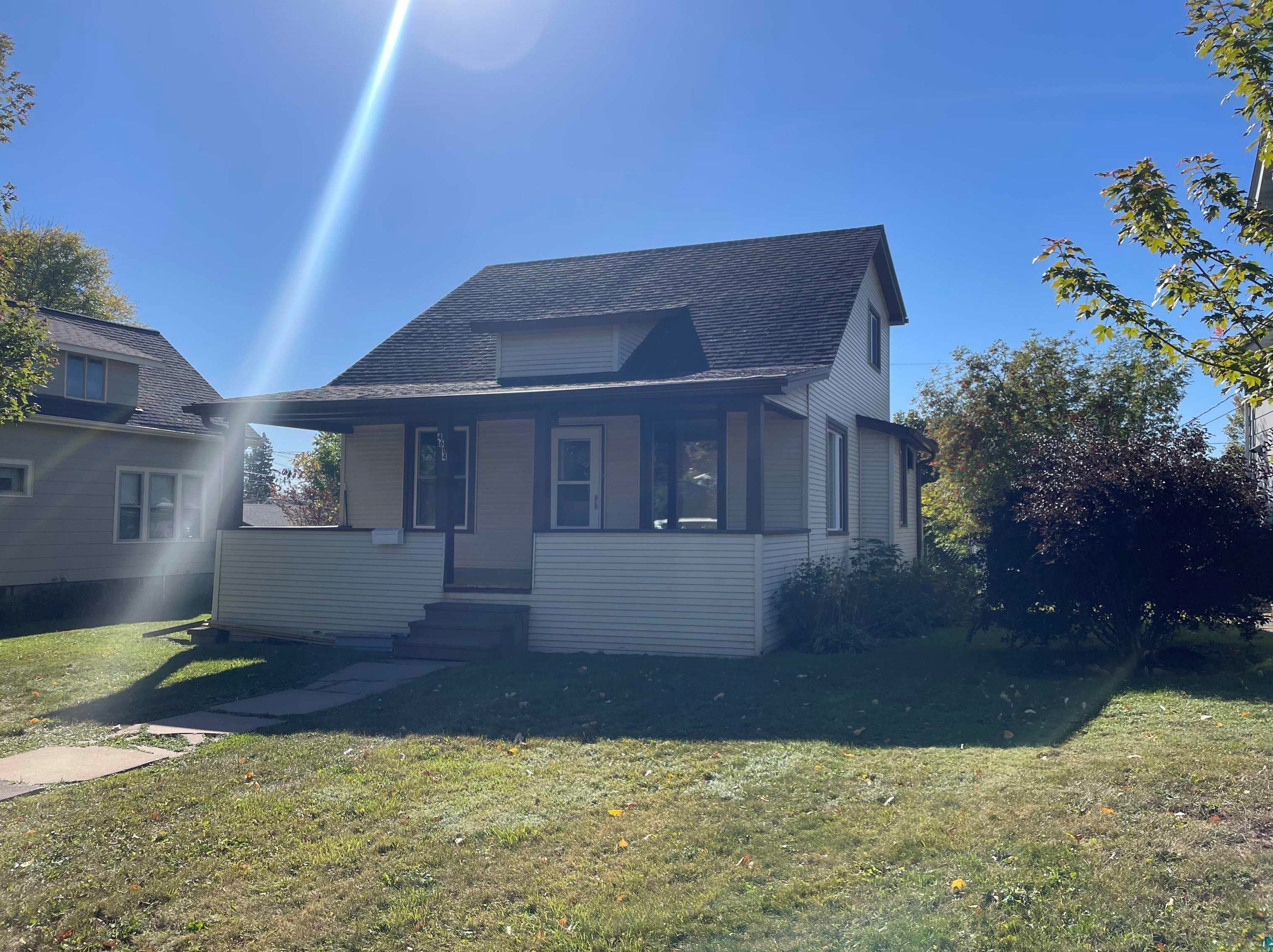 4614 Jay St, Duluth, MN 55804