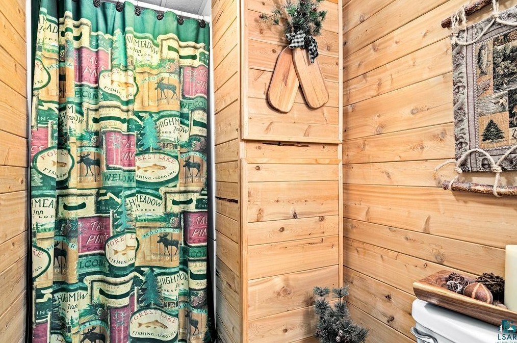 4430 Solway Rd, Duluth MN 55810-9771 exterior