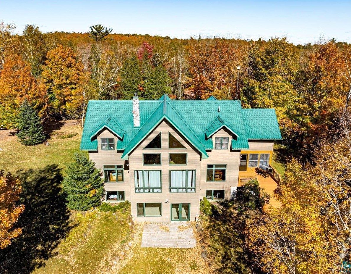 3065 Lady Nicole Ln, Duluth, MN 55803-5202