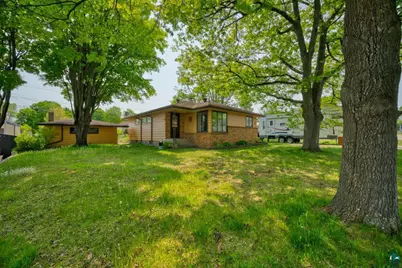 507 W Indiana Ave, Gilbert, MN 55741 - Photo 1