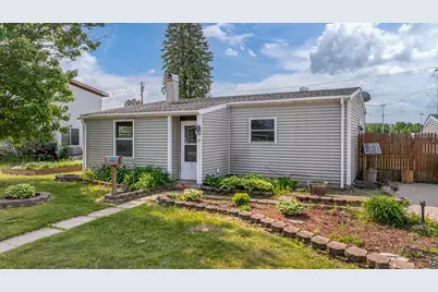 24 Astor Rd, Babbitt, MN 55706 - Photo 1