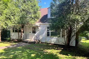 2708 E 1st St, Duluth, MN 55812 - Photo 1