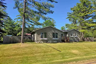 601 W 7th St, Washburn, WI 54891 - Photo 1