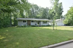 506 E 4th St, Washburn, WI 54891 - Photo 1