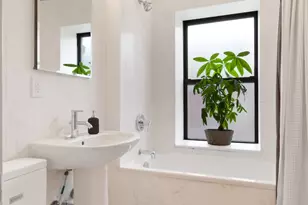 421 Manhattan Ave, New York City, NY 10026 - Photo 6