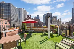 321 E 54th St, New York City, NY 10022 - Photo 6