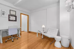 321 E 54th St, New York City, NY 10022 - Photo 2
