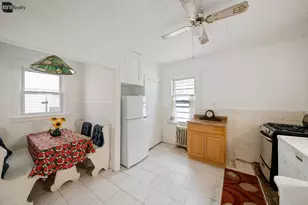 88-20 215th St, New York City, NY 11427 - Photo 6