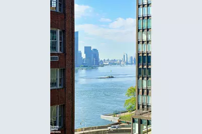 2 Beekman Place #10B, New York City, NY 10022 - Photo 2