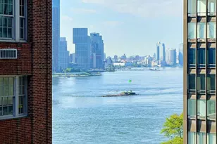 2 Beekman Pl, New York City, NY 10022 - Photo 2