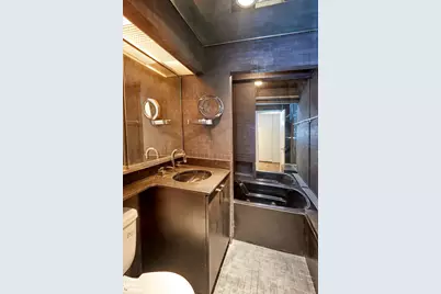 2 Beekman Place #10B, New York City, NY 10022 - Photo 6