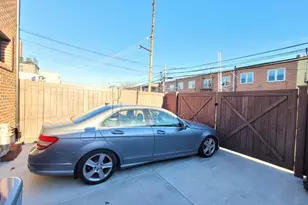 21-39 38th St, New York City, NY 11103 - Photo 10