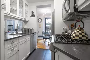 345 E 52nd St, New York City, NY 10022 - Photo 6