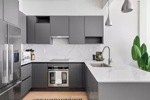 184 Huron St, New York City, NY 11222 - Photo 8