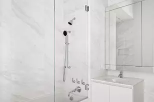 432 Park Ave, New York City, NY 10022 - Photo 32