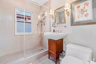 25-01 23rd Ave, New York City, NY 11105 - Photo 12