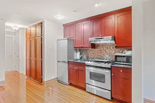 25-01 23rd Ave, New York City, NY 11105 - Photo 2