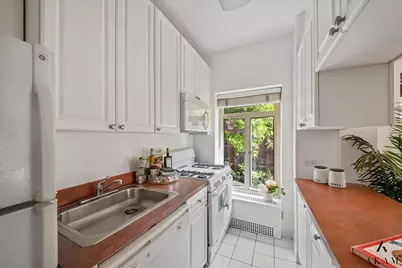 20 E 35th Street #3-C, New York City, NY 10016 - Photo 4