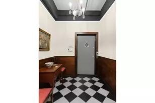 227 W 17th St, New York City, NY 10011 - Photo 22