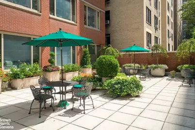 308 E 72nd Street #12A, New York City, NY 10021 - Photo 14