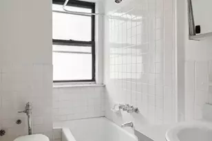 609 W 114th St, New York City, NY 10025 - Photo 4