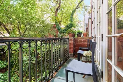 453 W 24th Street, New York City, NY 10011 - Photo 4
