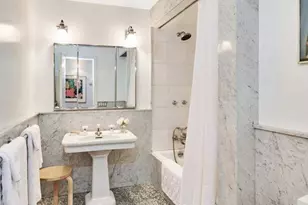 453 W 24th St, New York City, NY 10011 - Photo 18